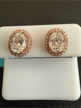 NWT Oval Halo 3.27 CTW Moissanite Stud Sterling Silver Earrings
